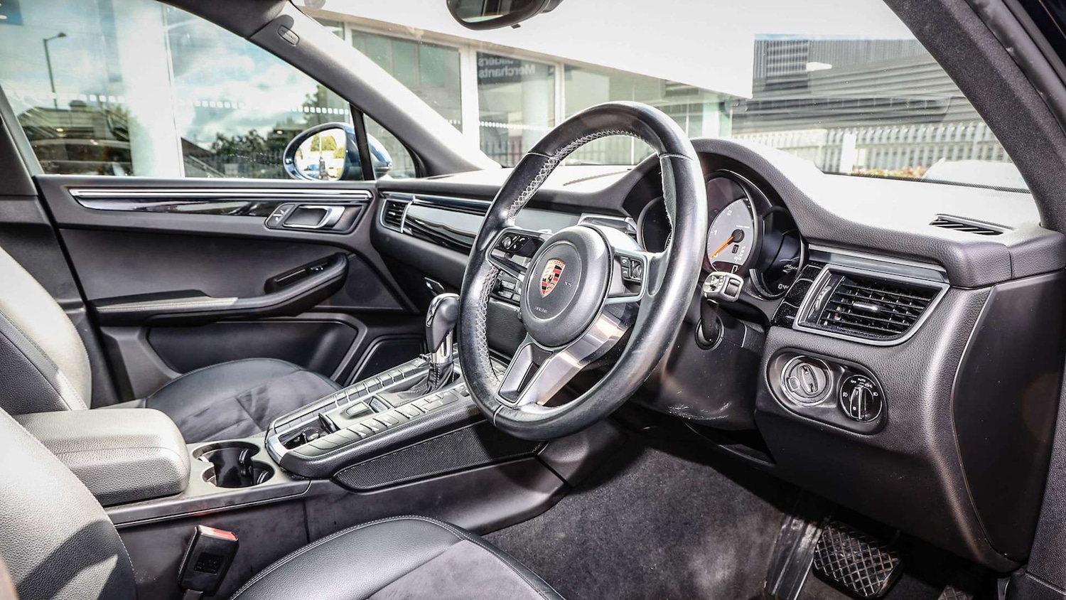 Used Porsche Macan 2017 for sale - 77886108: Photo 11