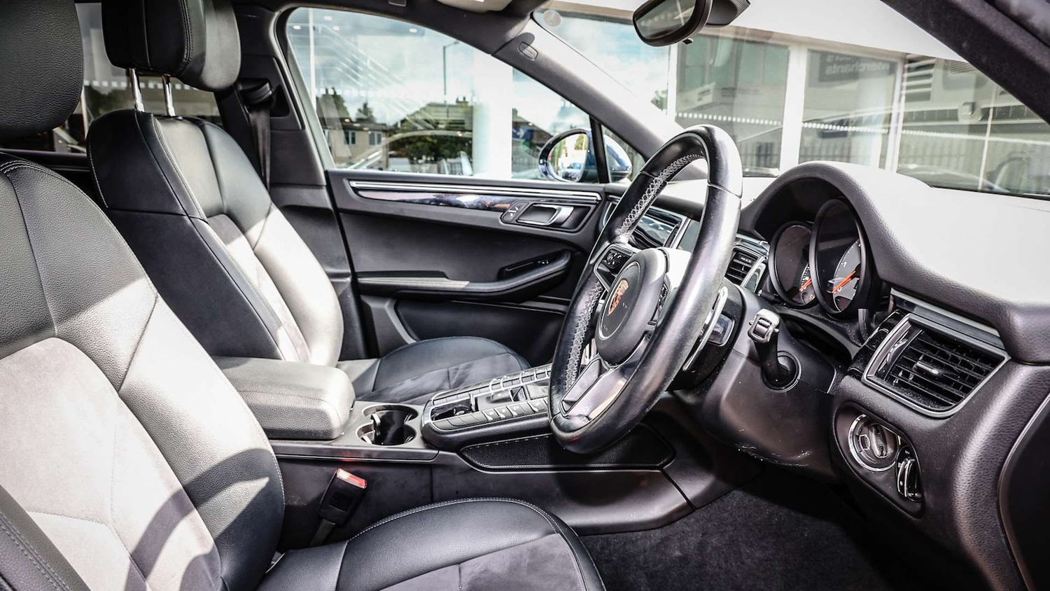 Used Porsche Macan 2017 for sale - 77886108: Photo 14