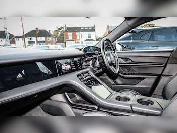 Used Porsche Taycan 2021 for sale - 78707189: Photo