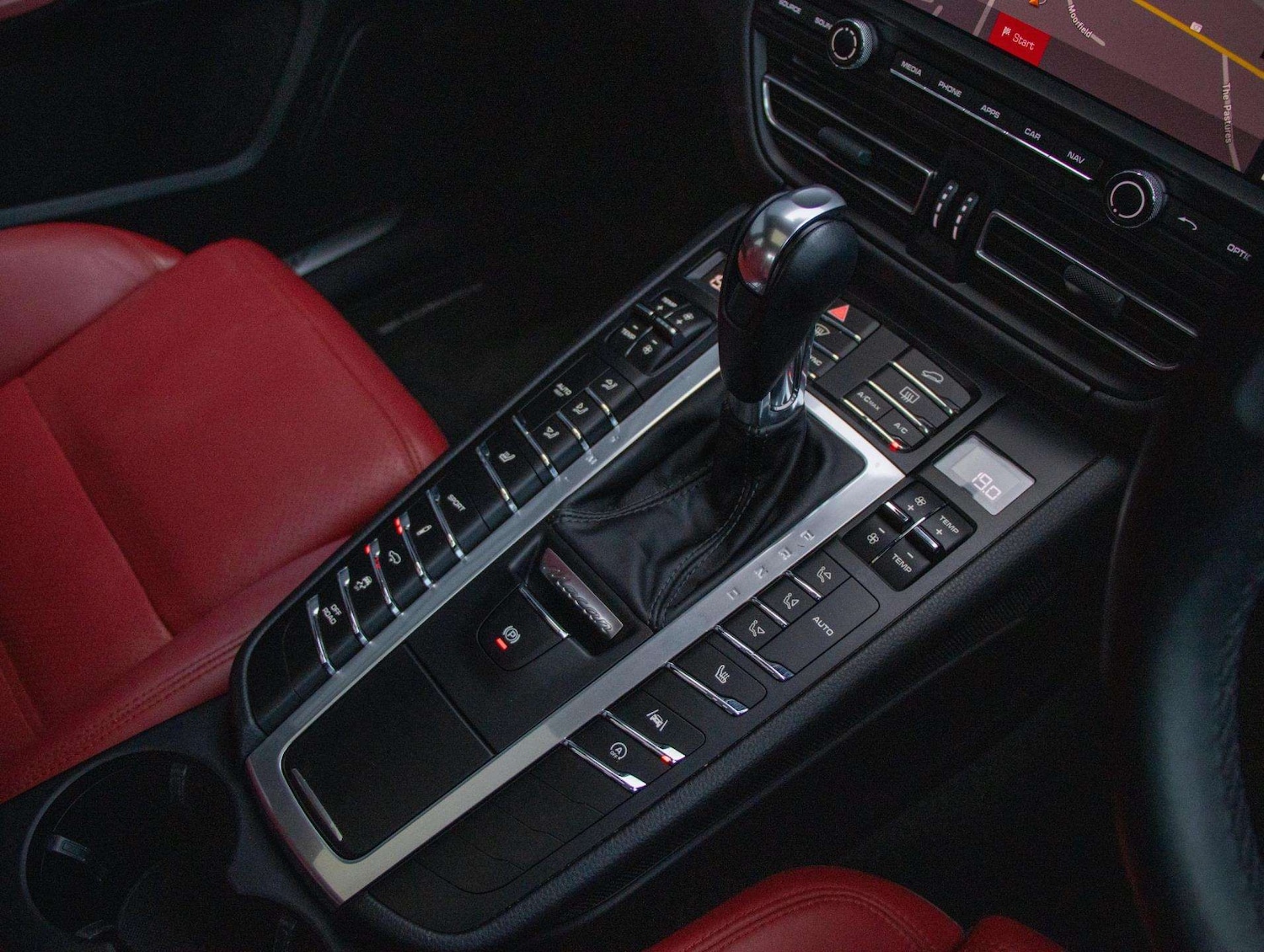 Used Porsche Macan 2020 for sale - 76929055: Photo 10