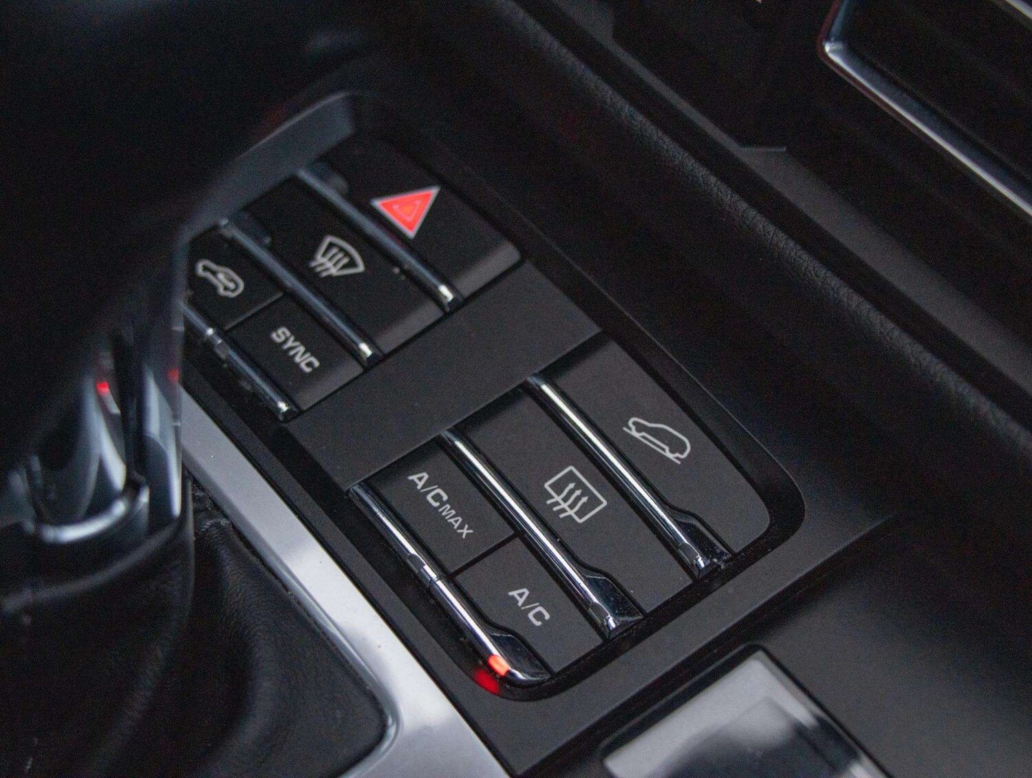 Used Porsche Macan 2020 for sale - 76929055: Photo 25