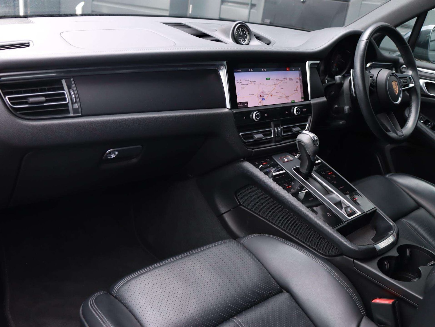 Used Porsche Macan 2022 for sale - 76875856: Photo 10