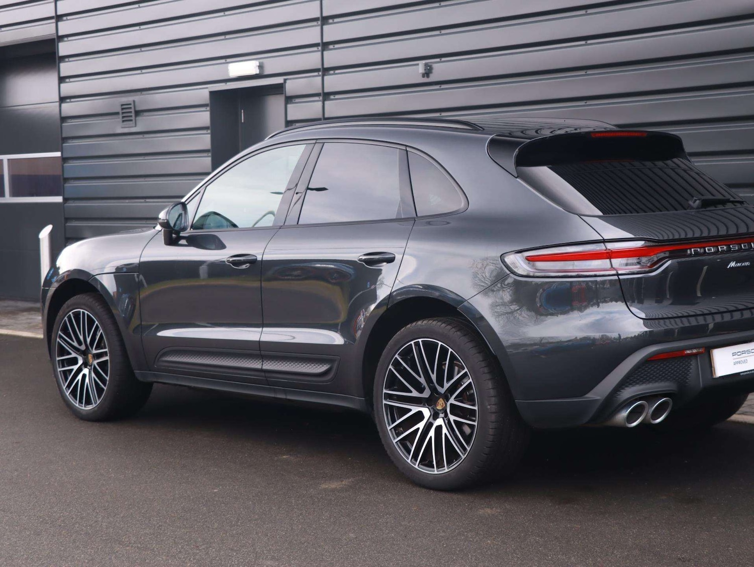 Used Porsche Macan 2022 for sale - 76875856: Photo 21