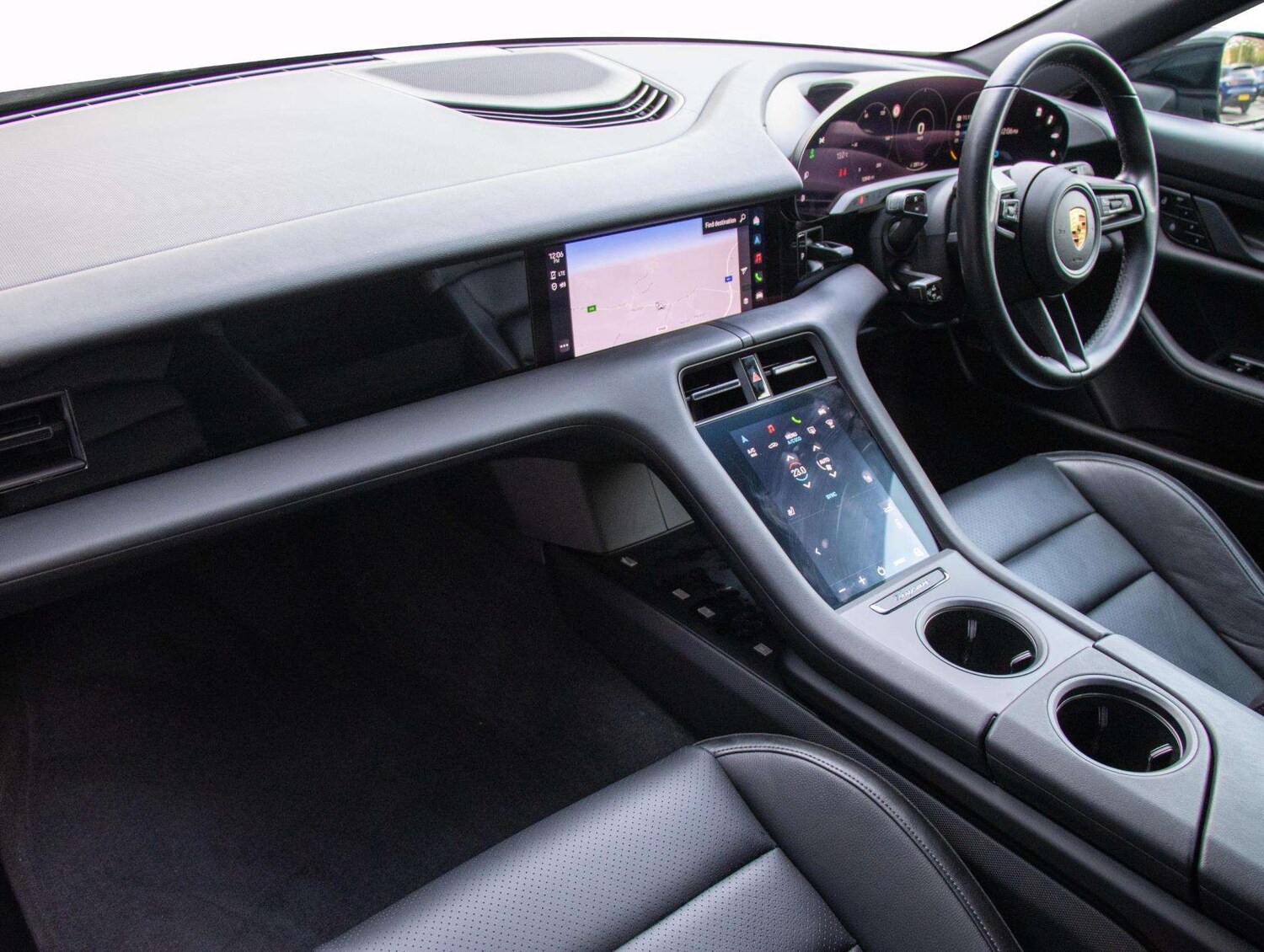 Used Porsche Taycan 2021 for sale - 77589088: Photo 10