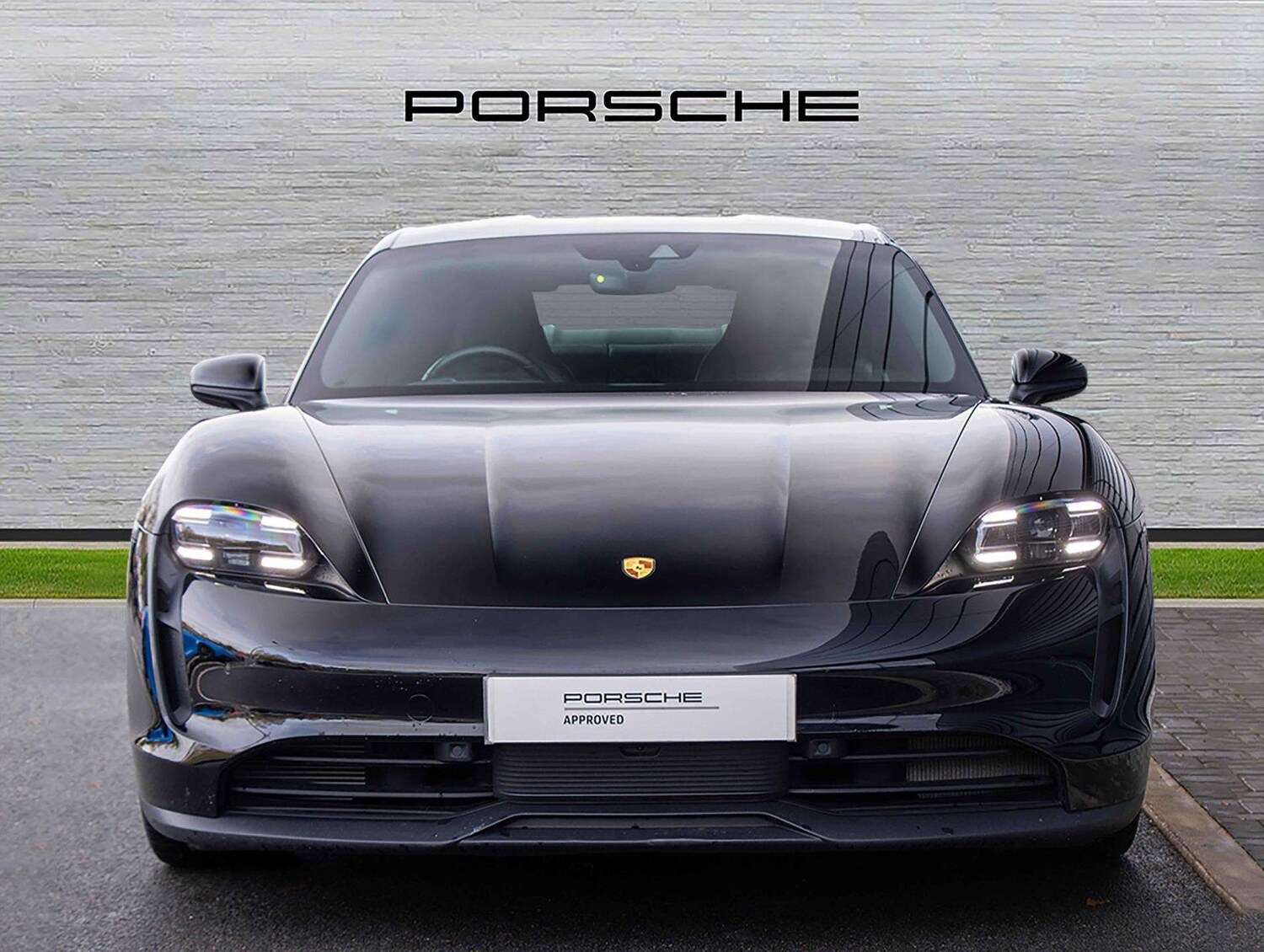 Used Porsche Taycan 2021 for sale - 77589088: Photo 6