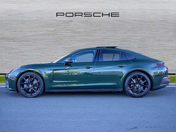 Used Porsche Panamera 2024 for sale - 76113361: Photo 2