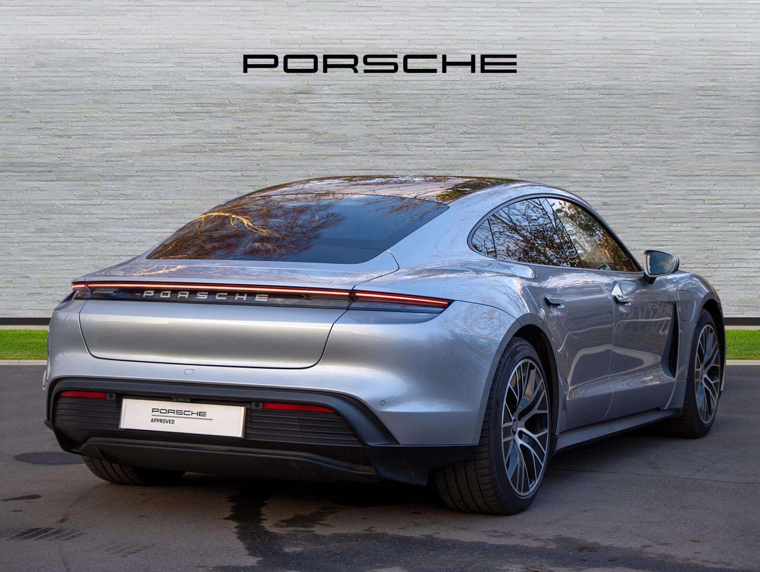 Used Porsche Taycan for sale - 77219781: Photo 3