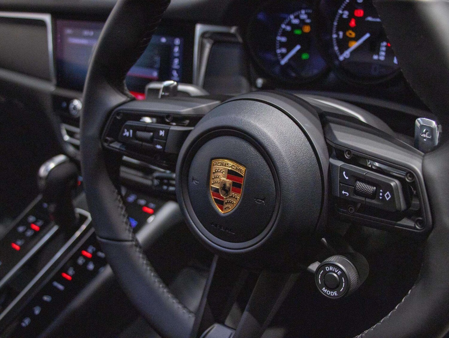 Used Porsche Macan 2025 for sale - 77860222: Photo 12