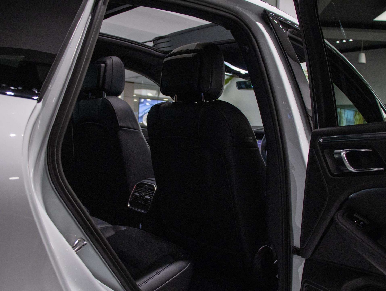 Used Porsche Macan 2025 for sale - 77860222: Photo 22