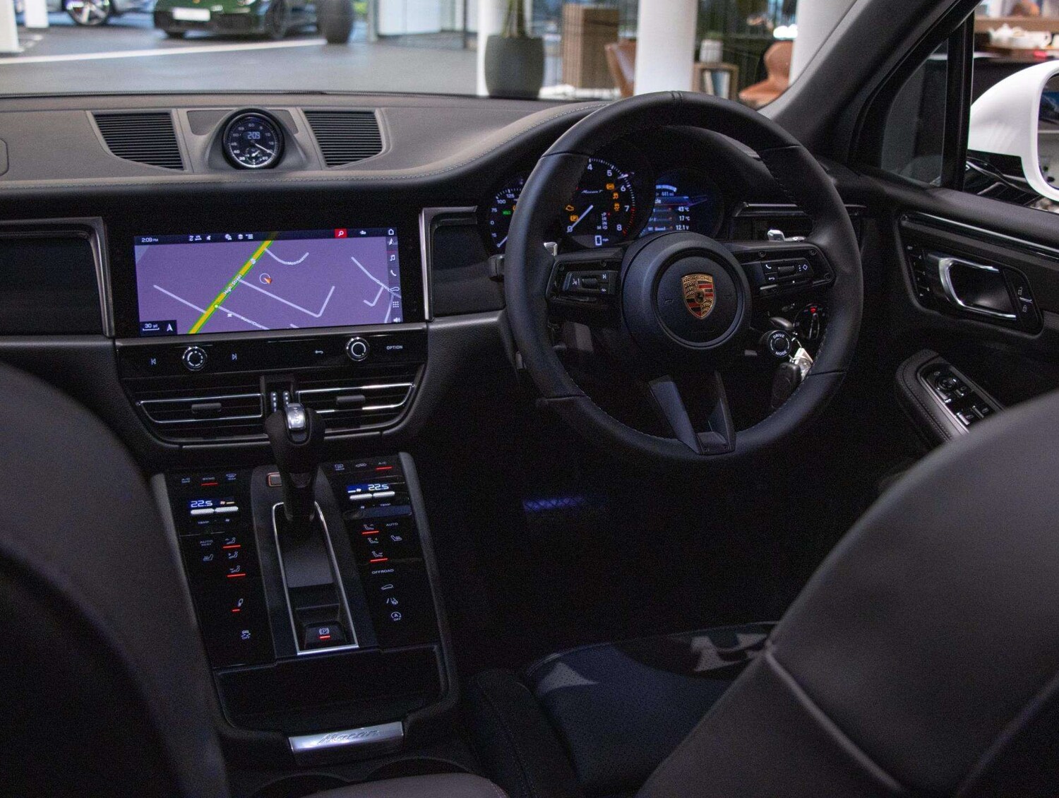 Used Porsche Macan 2025 for sale - 77860222: Photo 26