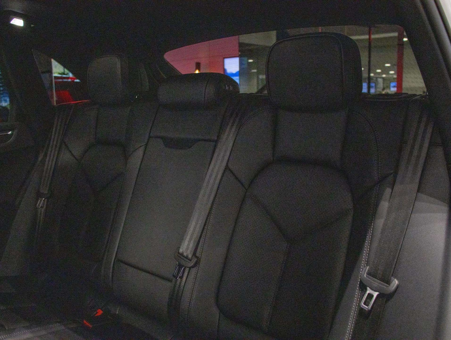 Used Porsche Macan 2025 for sale - 77860222: Photo 27