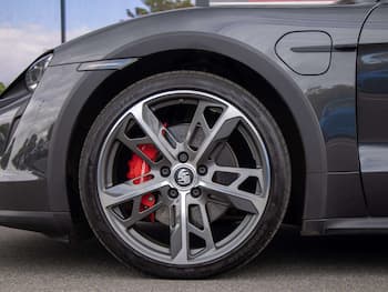 Used Porsche Taycan 2023 for sale - 79637457: Photo