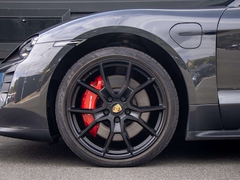 Used Porsche Taycan 2023 for sale - 79319587: Photo