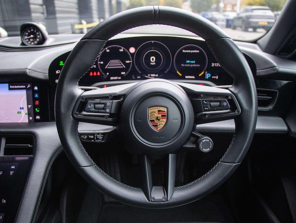 Used Porsche Taycan 2022 for sale - 76310860: Photo 14