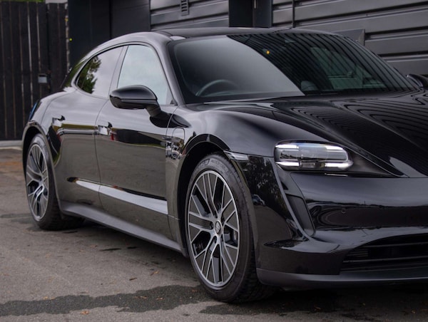 Used Porsche Taycan 2022 for sale - 76310860: Photo 18