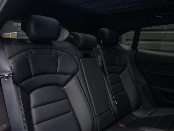 Used Porsche Taycan 2022 for sale - 76310860: Photo 24
