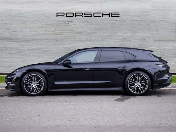 Used Porsche Taycan 2022 for sale - 76310860: Photo 2