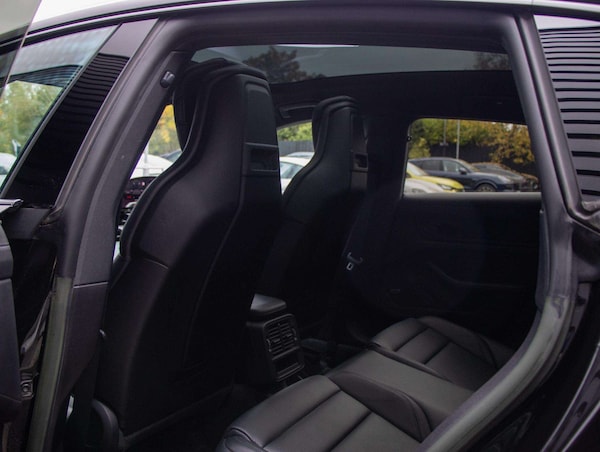 Used Porsche Taycan 2022 for sale - 76310860: Photo 30