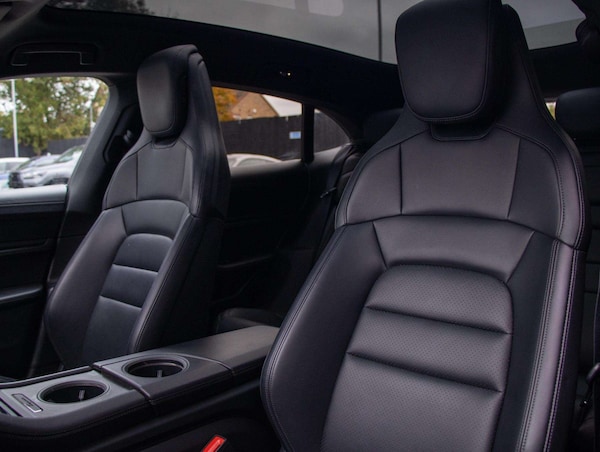 Used Porsche Taycan 2022 for sale - 76310860: Photo 32