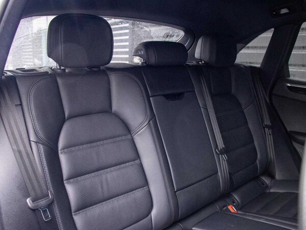 Used Porsche Macan 2023 for sale - 75405326: Photo 22