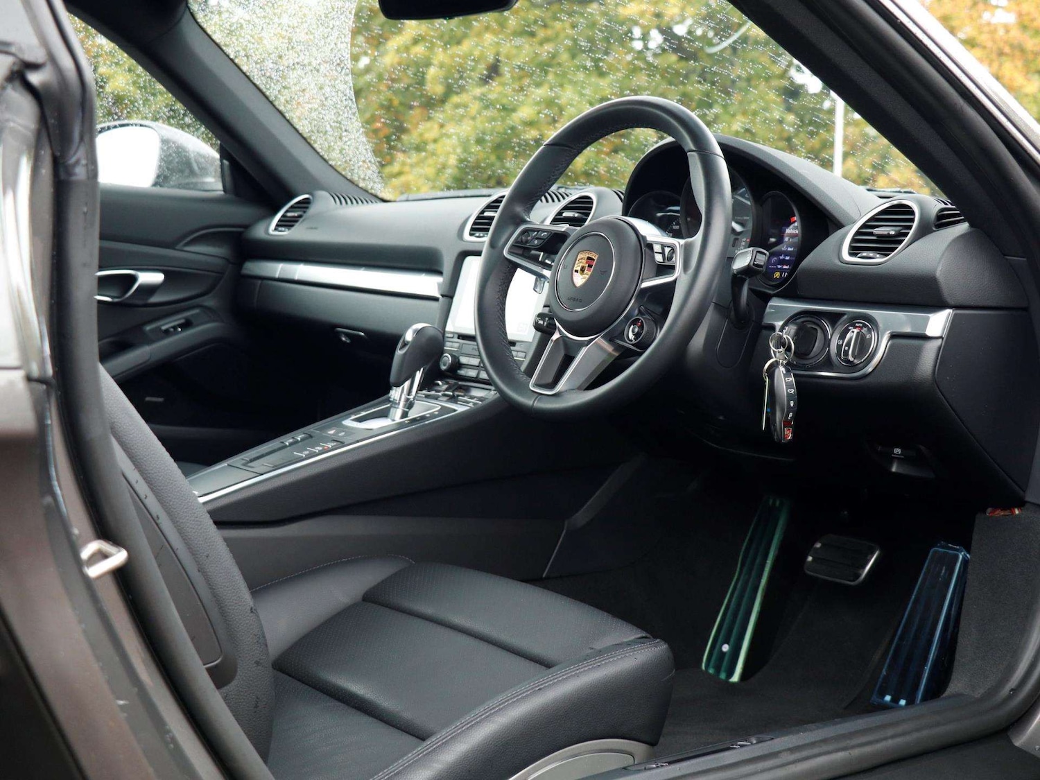 Used Porsche Cayman 2021 for sale - 76339654: Photo 11