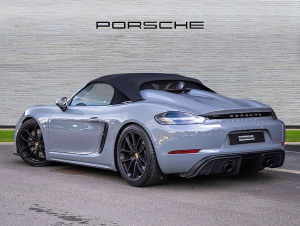 Used Porsche Other 2023 for sale - 76191981: Photo 3
