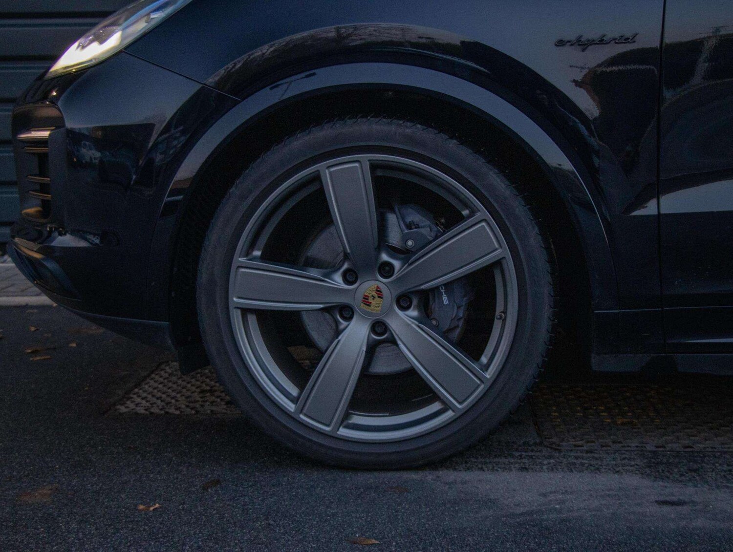 Used Porsche Cayenne for sale - 77000219: Photo 4