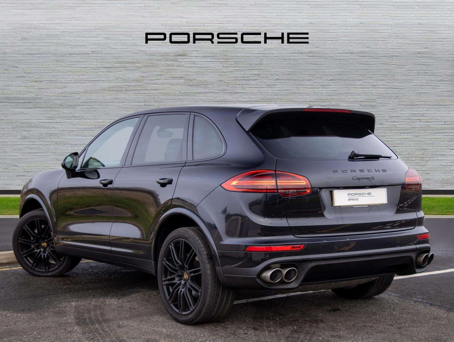 Used Porsche Cayenne 2017 for sale - 77158455: Photo 3