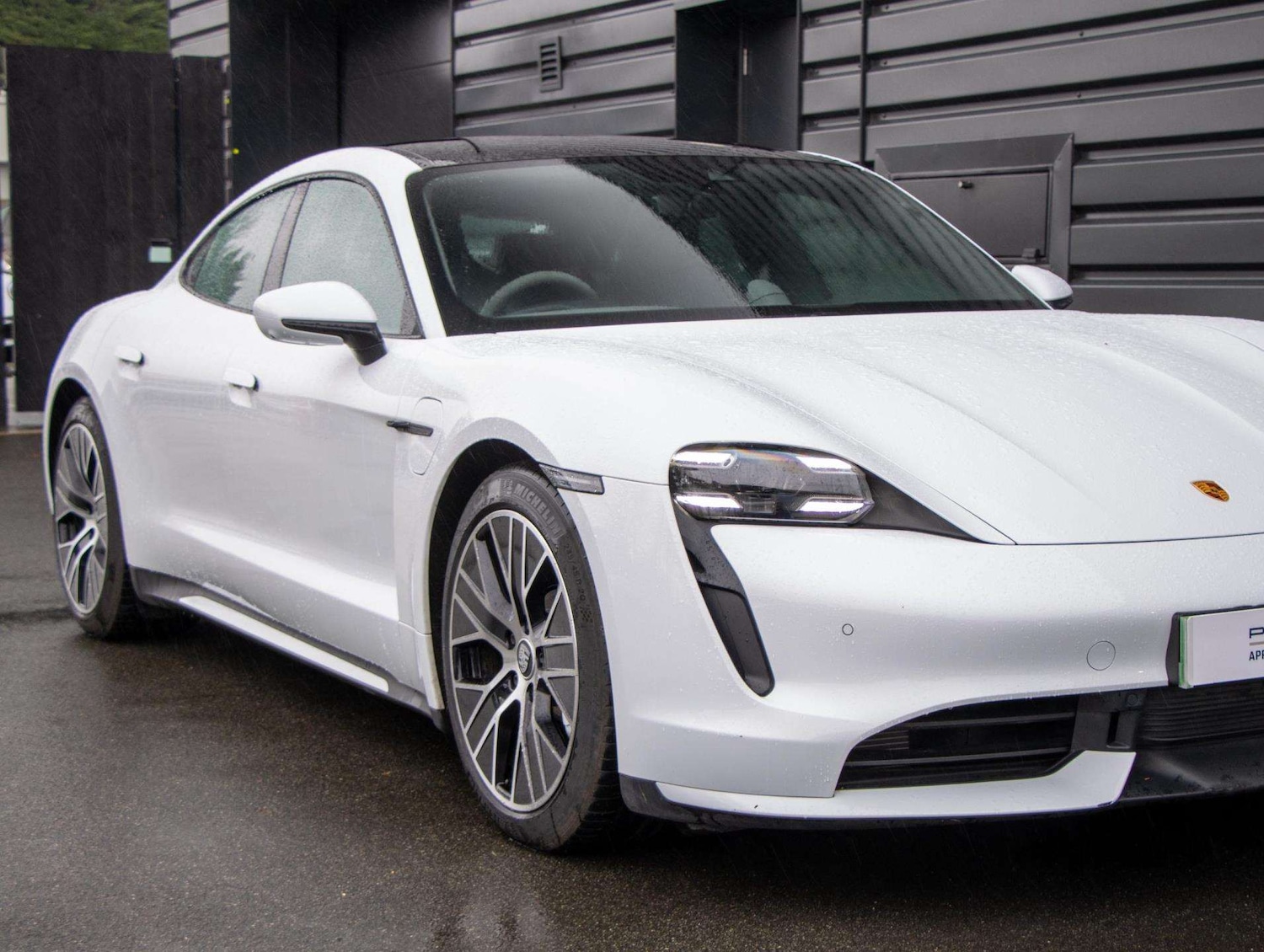 Used Porsche Taycan 2022 for sale - 77333866: Photo 18