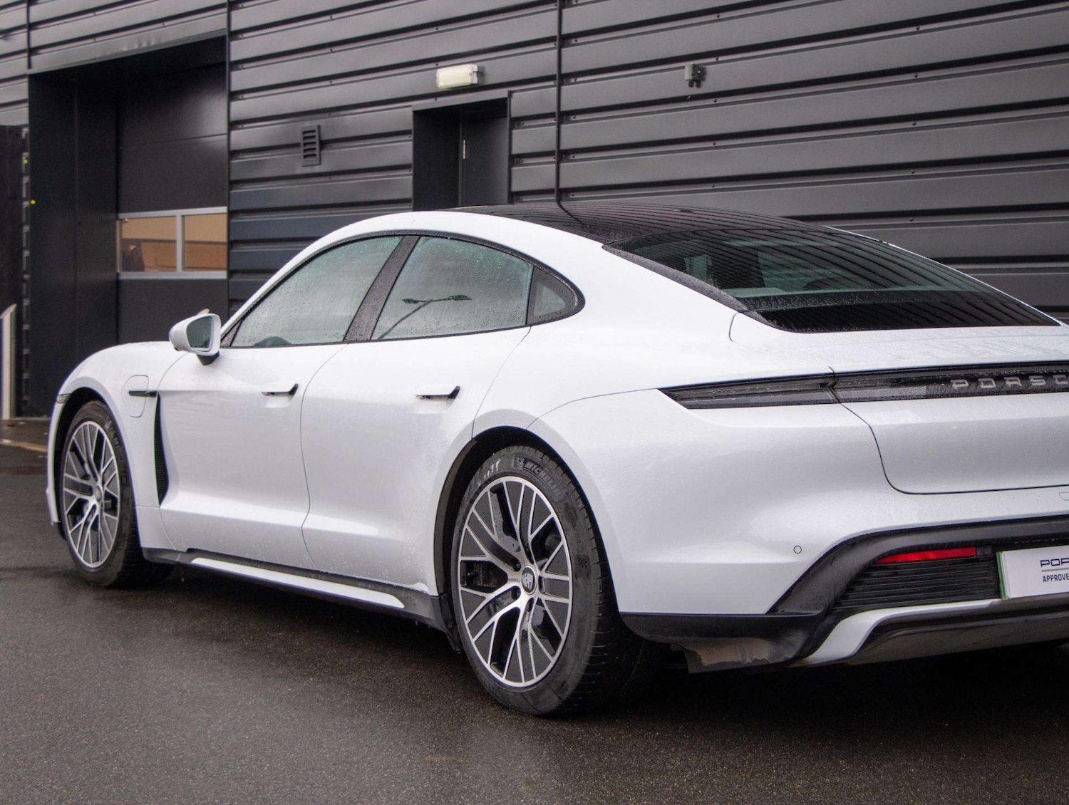 Used Porsche Taycan 2022 for sale - 77333866: Photo 20