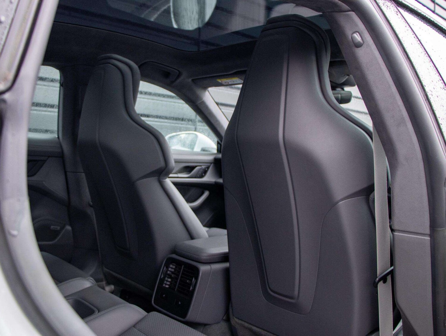 Used Porsche Taycan 2022 for sale - 77333866: Photo 23