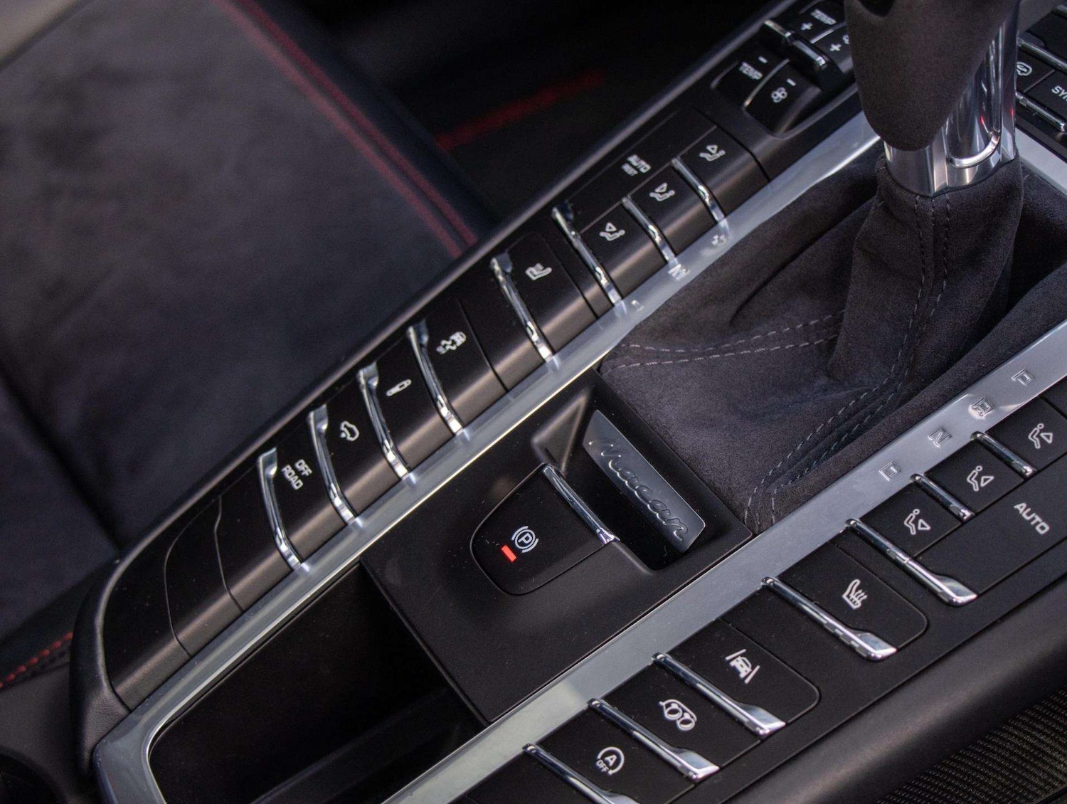 Used Porsche Macan 2021 for sale - 76624611: Photo 12