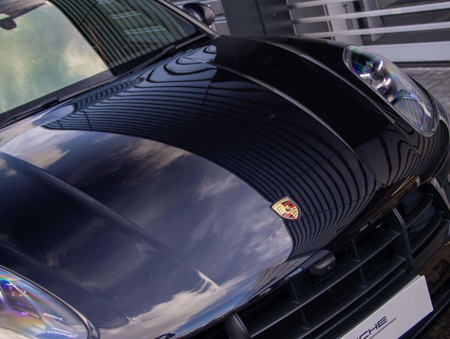 Used Porsche Macan 2021 for sale - 76624611: Photo 19