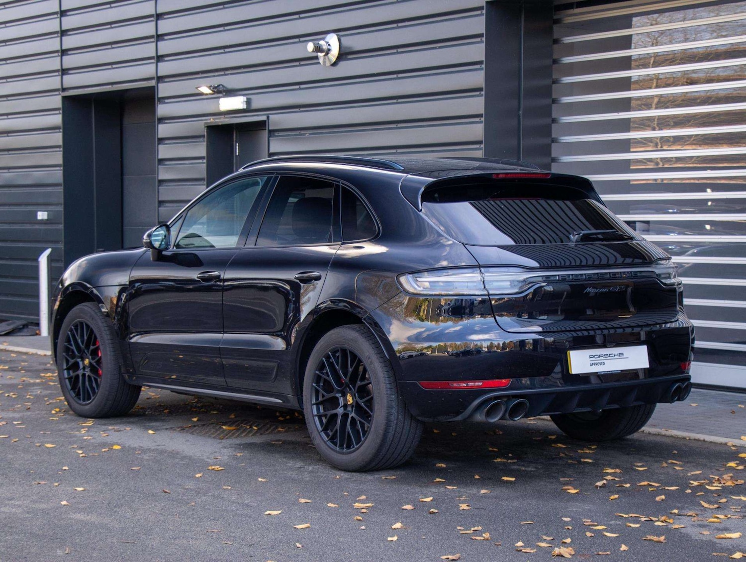 Used Porsche Macan 2021 for sale - 76624611: Photo 22