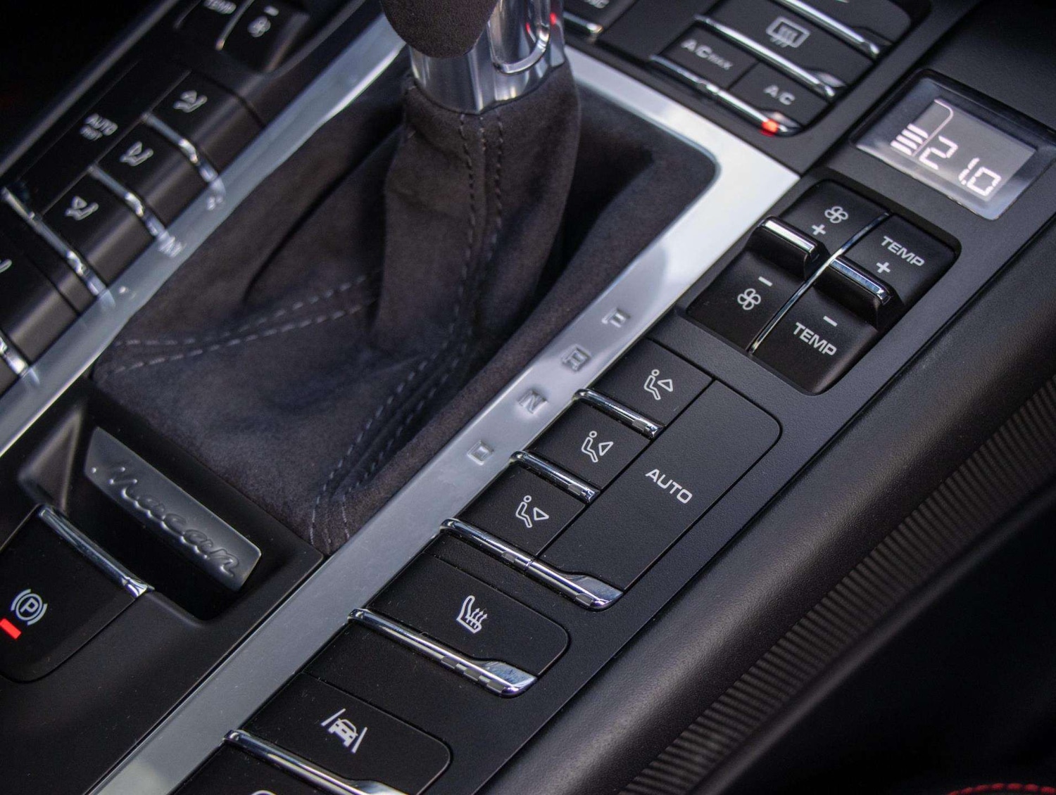 Used Porsche Macan 2021 for sale - 76624611: Photo 29