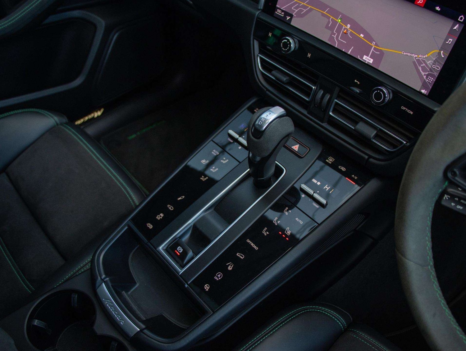 Used Porsche Macan 2022 for sale - 76421098: Photo 11