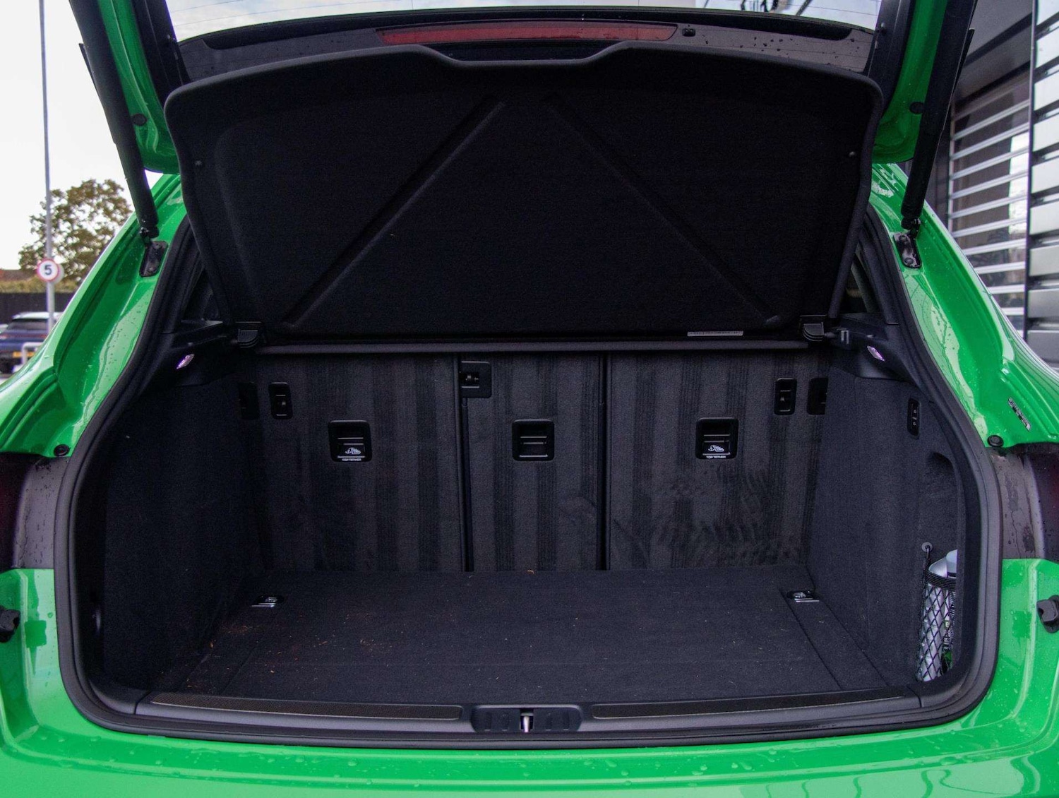 Used Porsche Macan 2022 for sale - 76421098: Photo 24