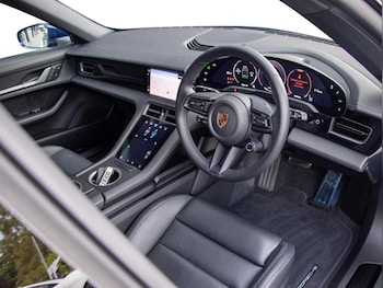Used Porsche Taycan 2024 for sale - 75405536: Photo
