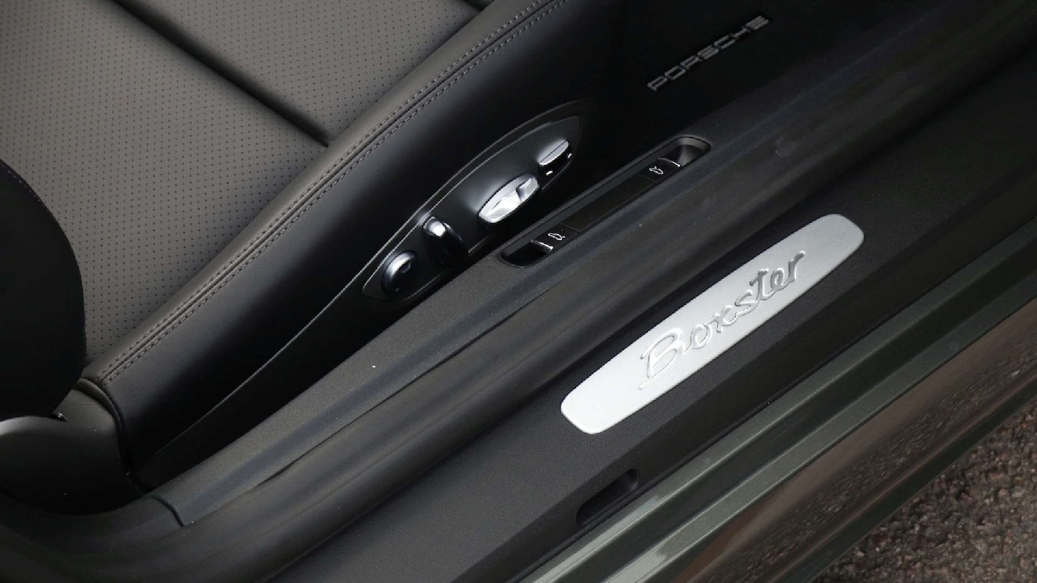 Used Porsche Boxster 2025 for sale - 76661917: Photo 25