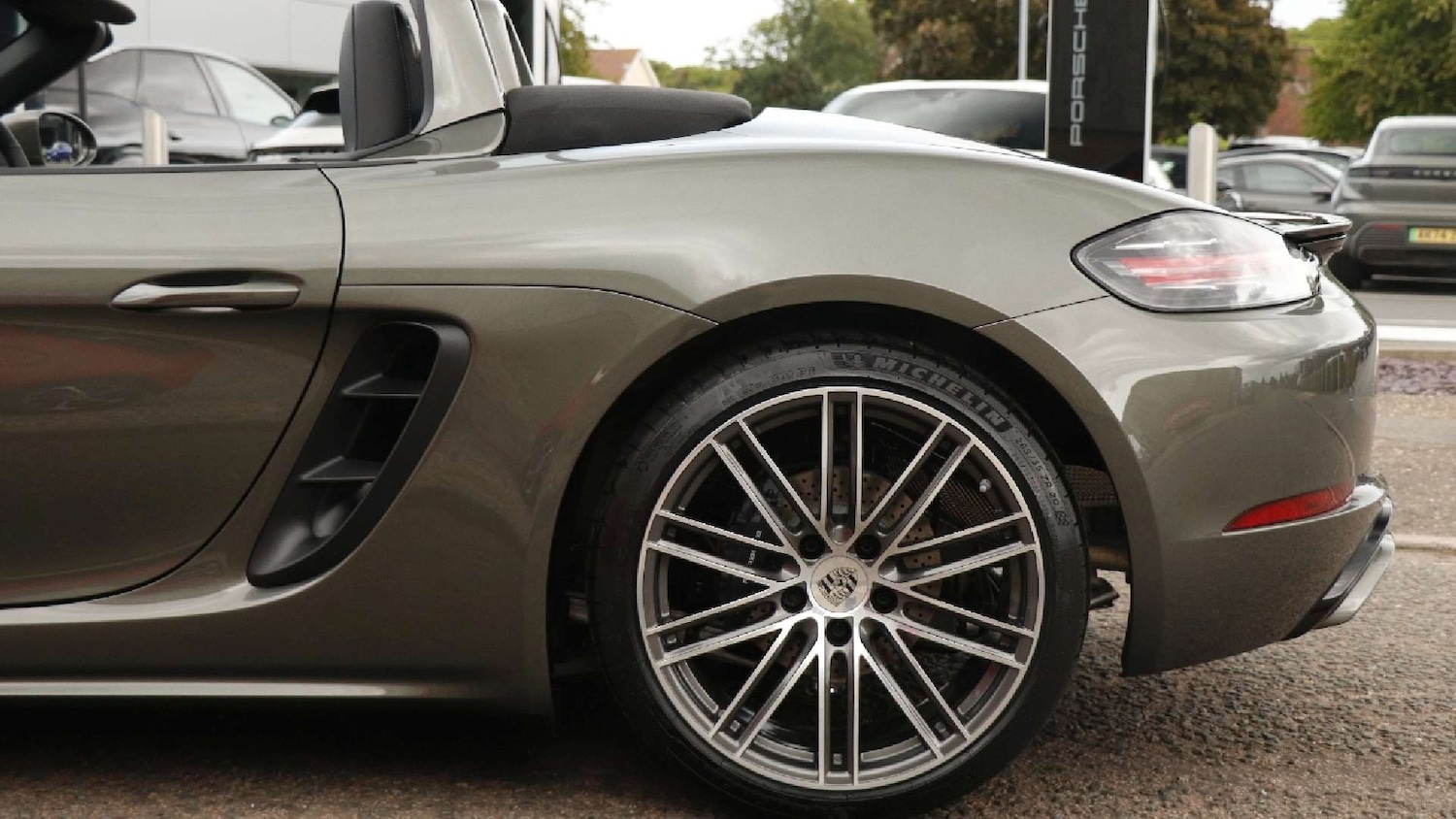 Used Porsche Boxster 2025 for sale - 76661917: Photo 33