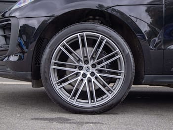 Used Porsche Macan 2024 for sale - 79745221: Photo
