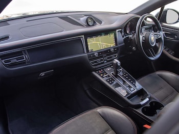 Used Porsche Macan 2024 for sale - 79428820: Photo