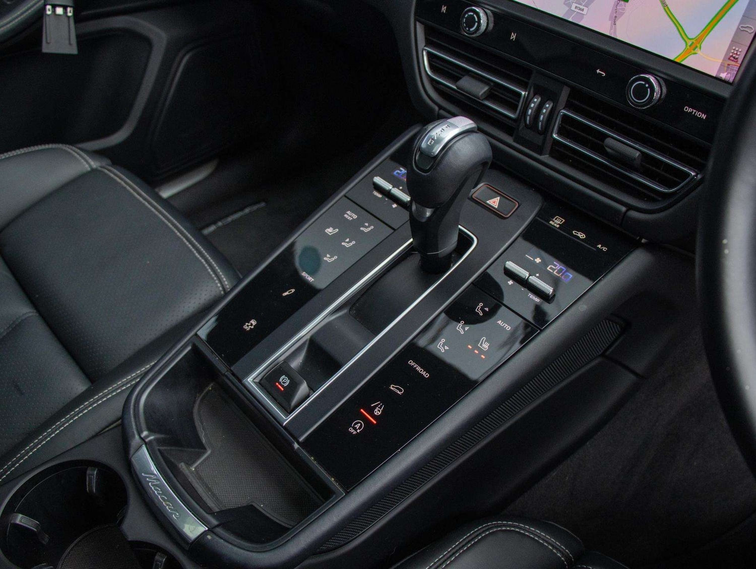 Used Porsche Macan 2023 for sale - 77011031: Photo 11