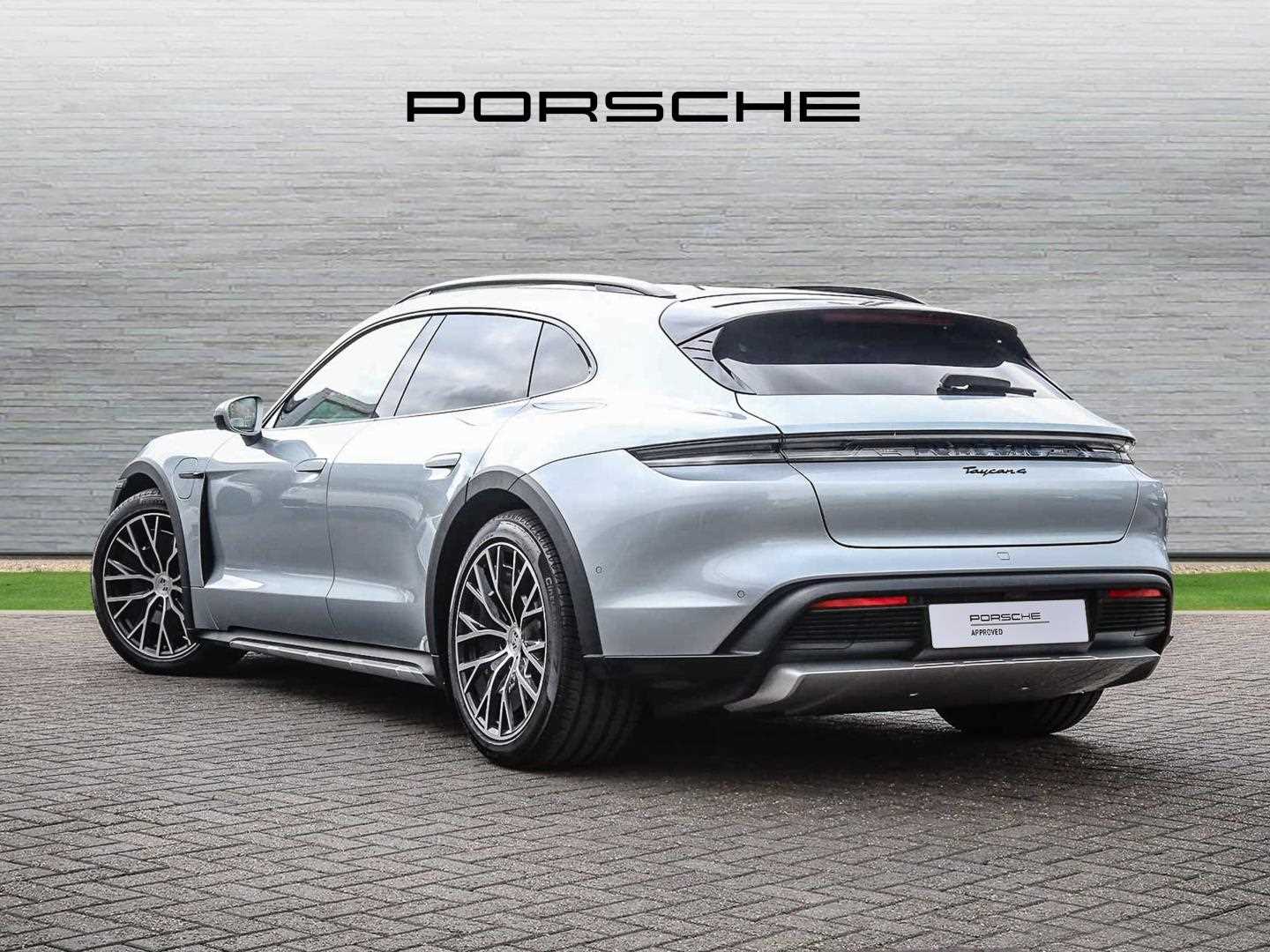 Used Porsche Taycan 2024 for sale - 77827297: Photo 3