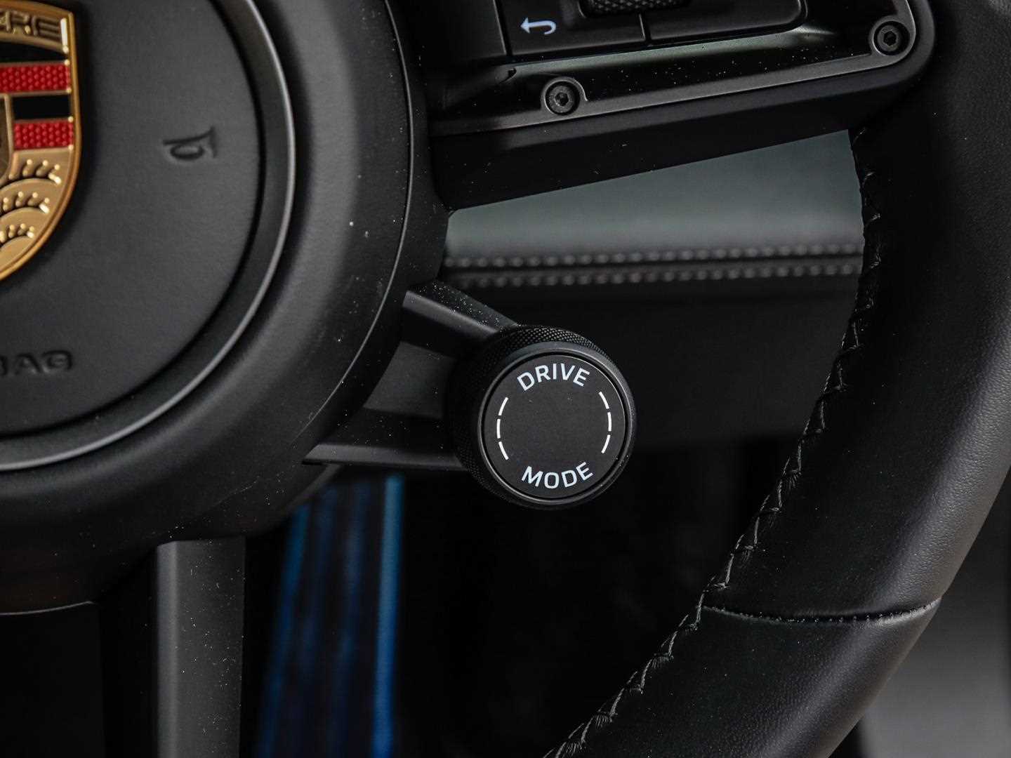 Used Porsche Taycan 2024 for sale - 77827297: Photo 32