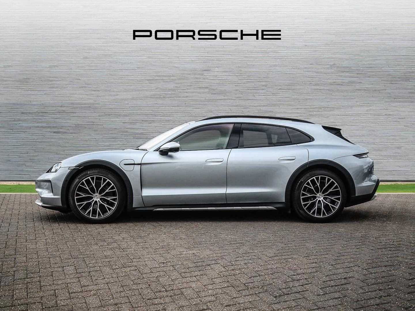 Used Porsche Taycan 2024 for sale - 77827297: Photo 7