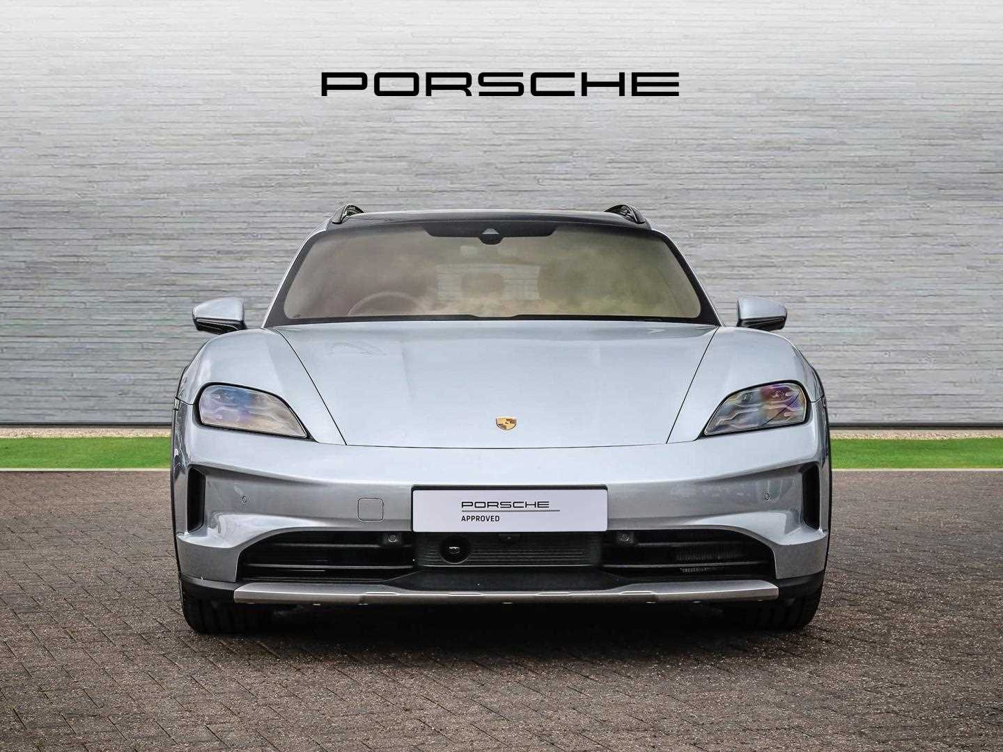 Used Porsche Taycan 2024 for sale - 77827297: Photo 8