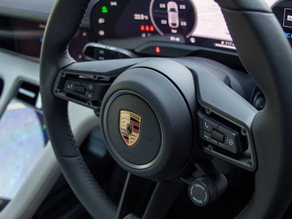 Used Porsche Taycan 2024 for sale - 76310688: Photo 12
