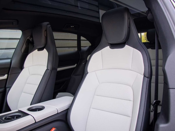 Used Porsche Taycan 2024 for sale - 76310688: Photo 29