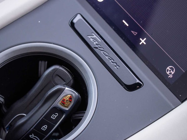 Used Porsche Taycan 2024 for sale - 76310688: Photo 31